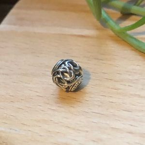 Pandora Essence Friendship Charm